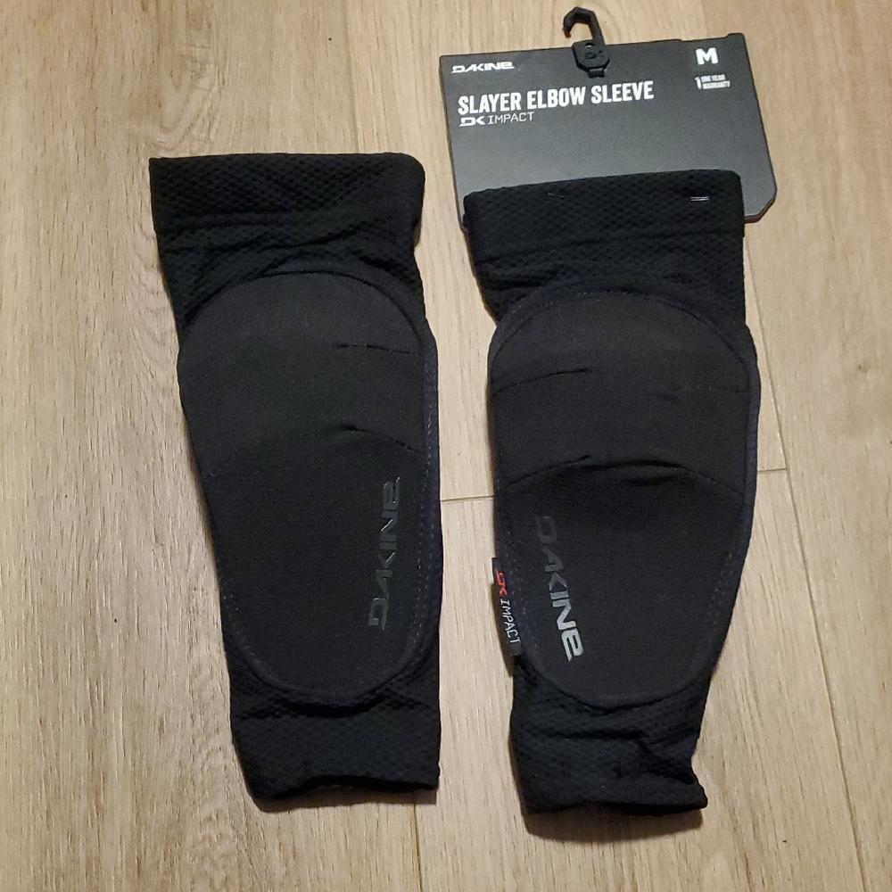 Dakine Black Elbow Sleeves